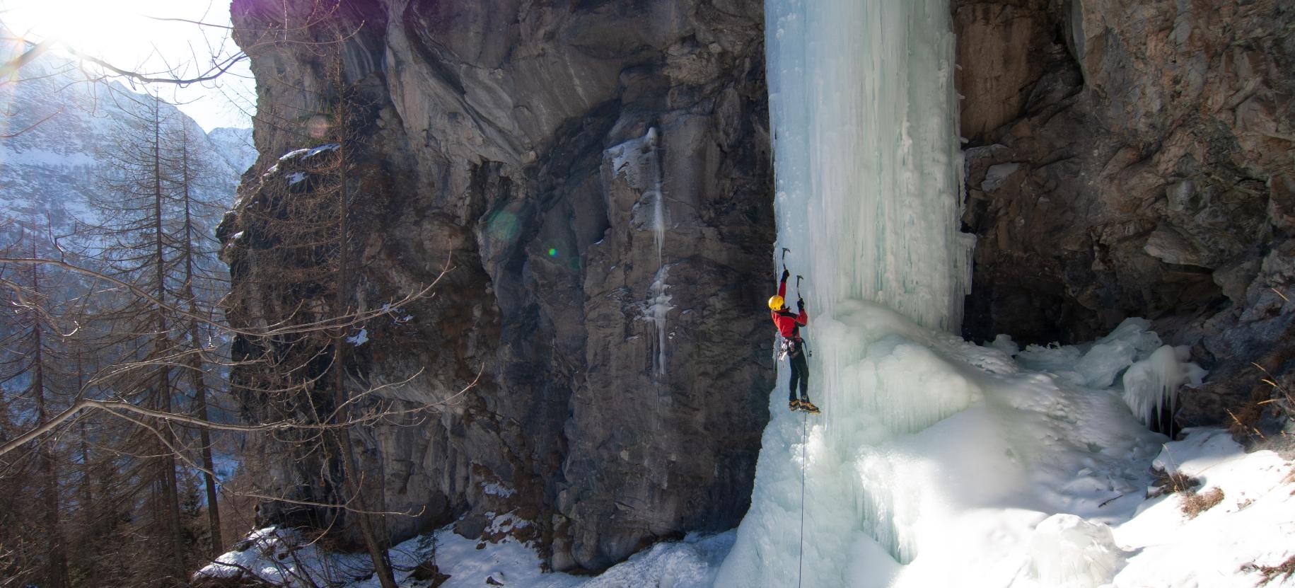 Cascate di ghiaccio nella Valle di Gressoney