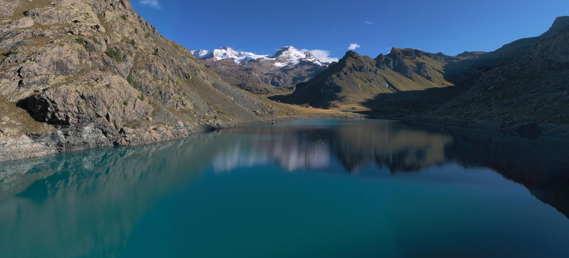 Il Monte Rosa visto dal lago Gabiet