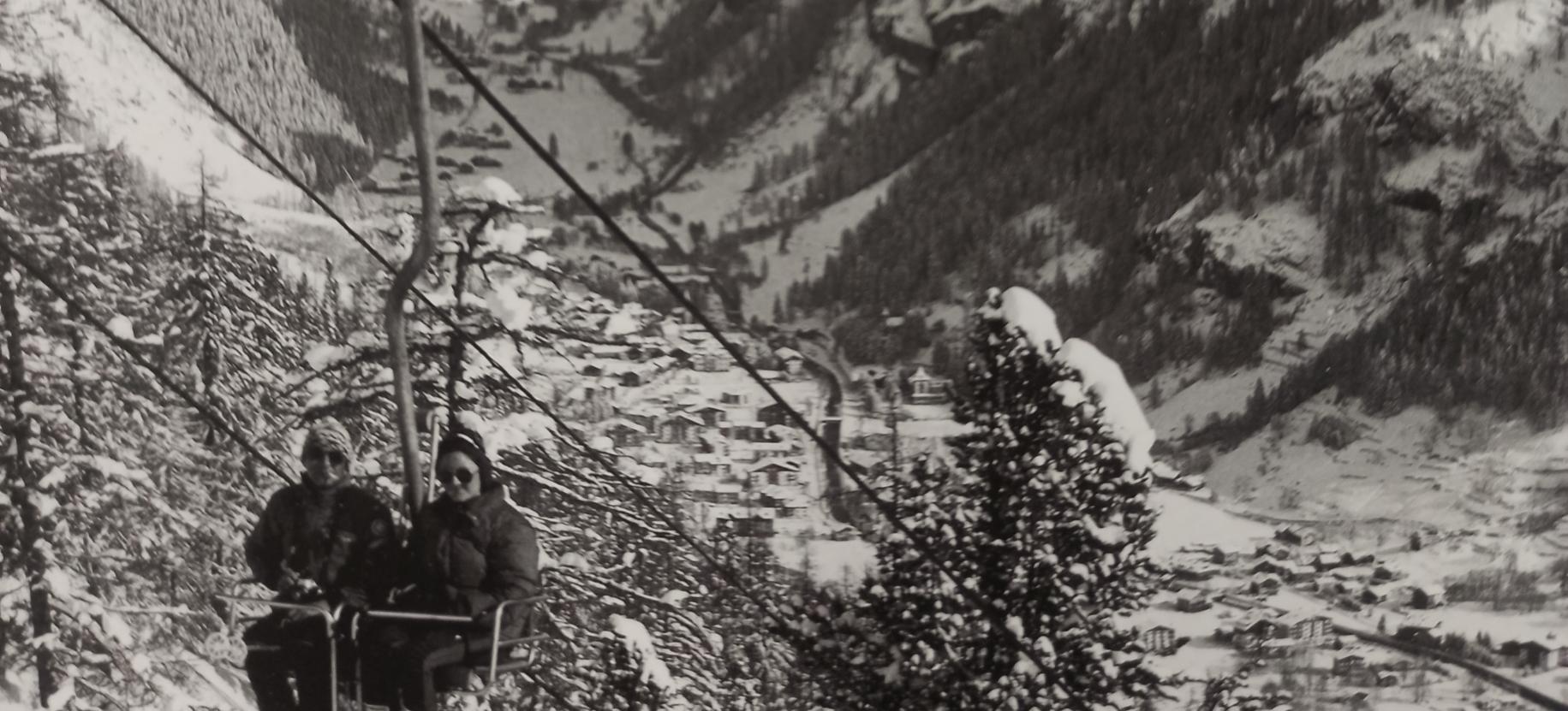 The first two-seater chairlift