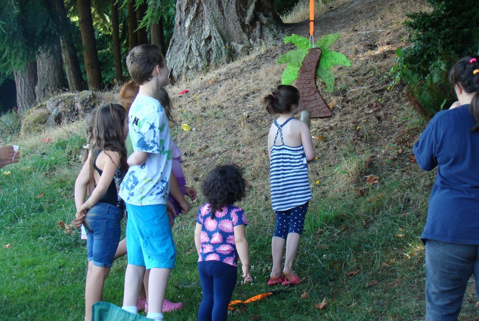Gruppo di bambini che giocano Giochi senza frontiere
