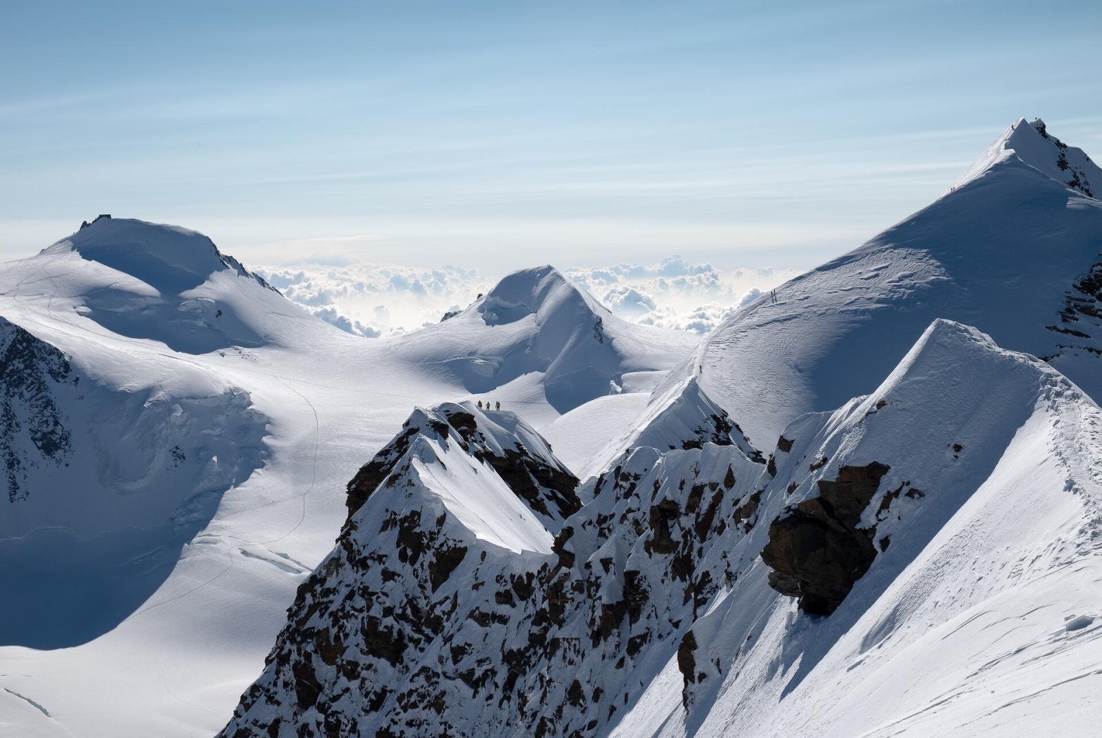Traversata dei Lyskamm Mostra fotografica "Tra montagne e cielo - Zwéschò béerg òn hémmél"
