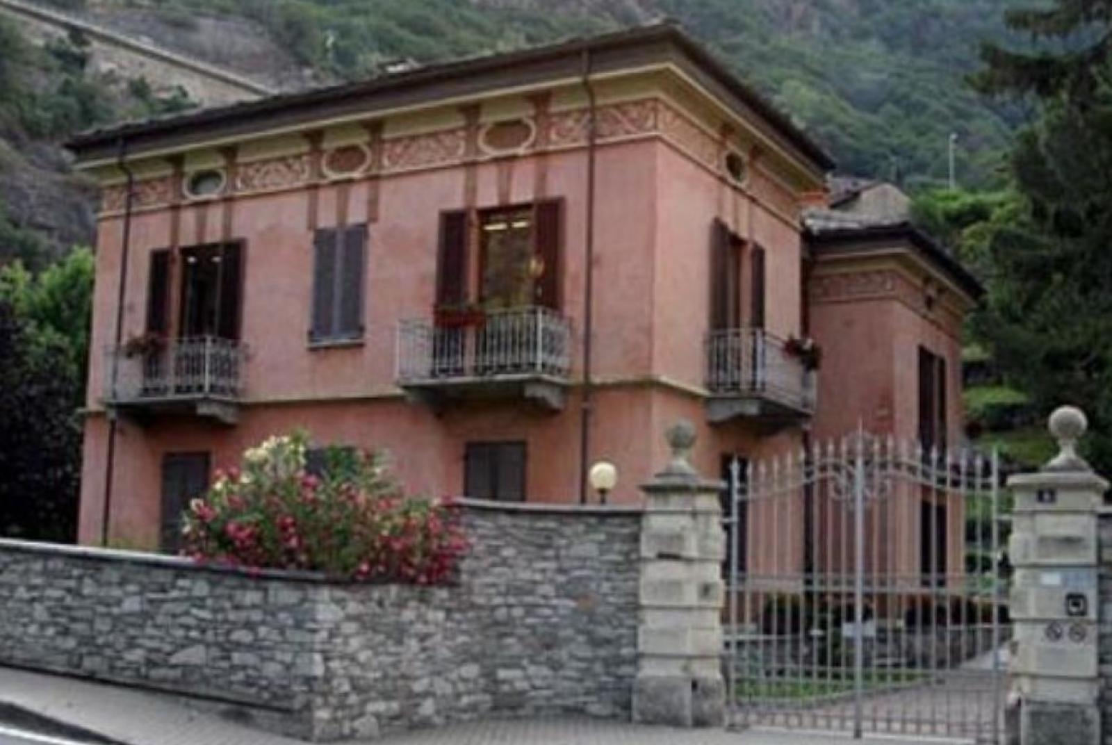 Biblioteca comunale Monsignor Giuseppe Capra Quattro chiacchiere in biblioteca su...Stati Uniti, Europa, Trump ed il Nuovo Disordine Mondiale