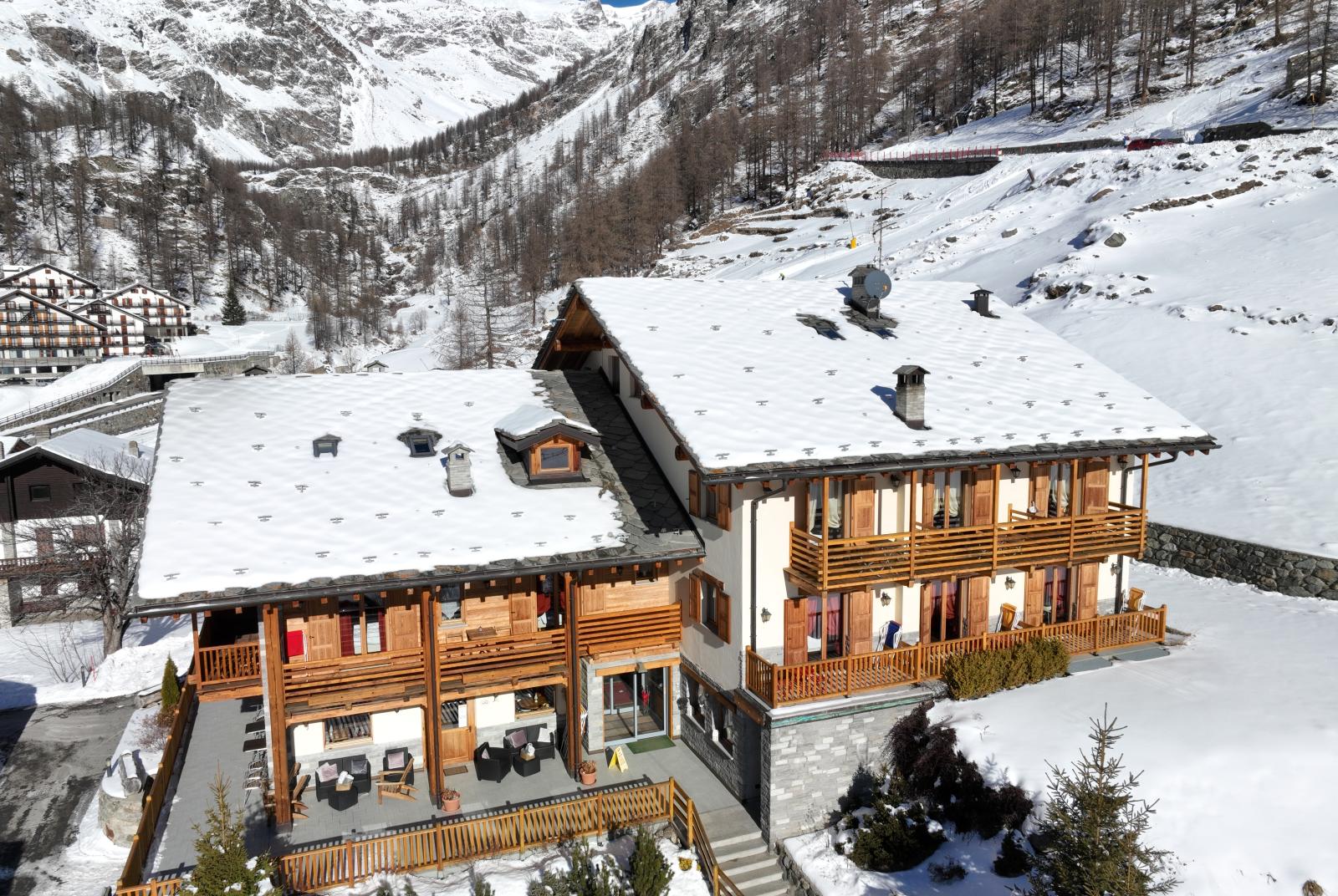 Ellex Hotel 